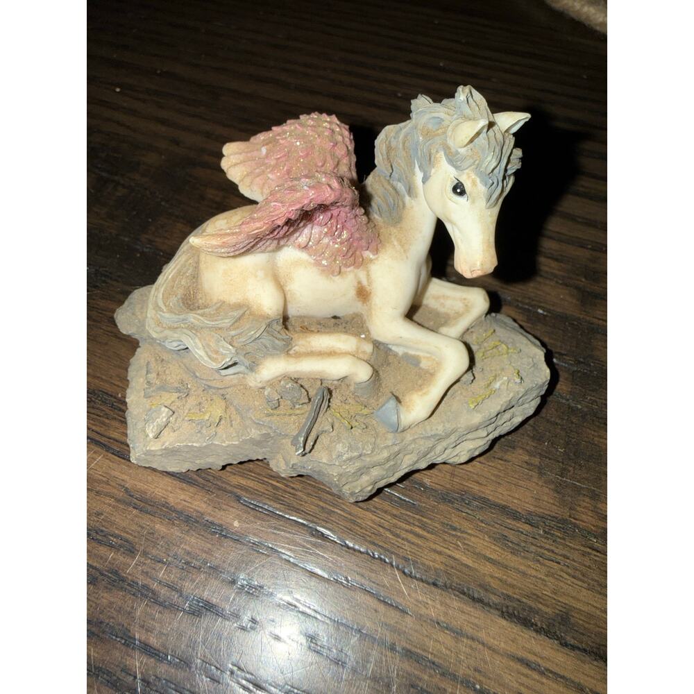 Vintg 90s Resin Fantasy Figurine Lot - Pegasus & Unicorns - Mythical Decor Set